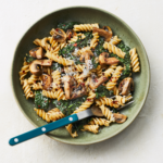 Chickpea Pasta with Mushrooms & Kale